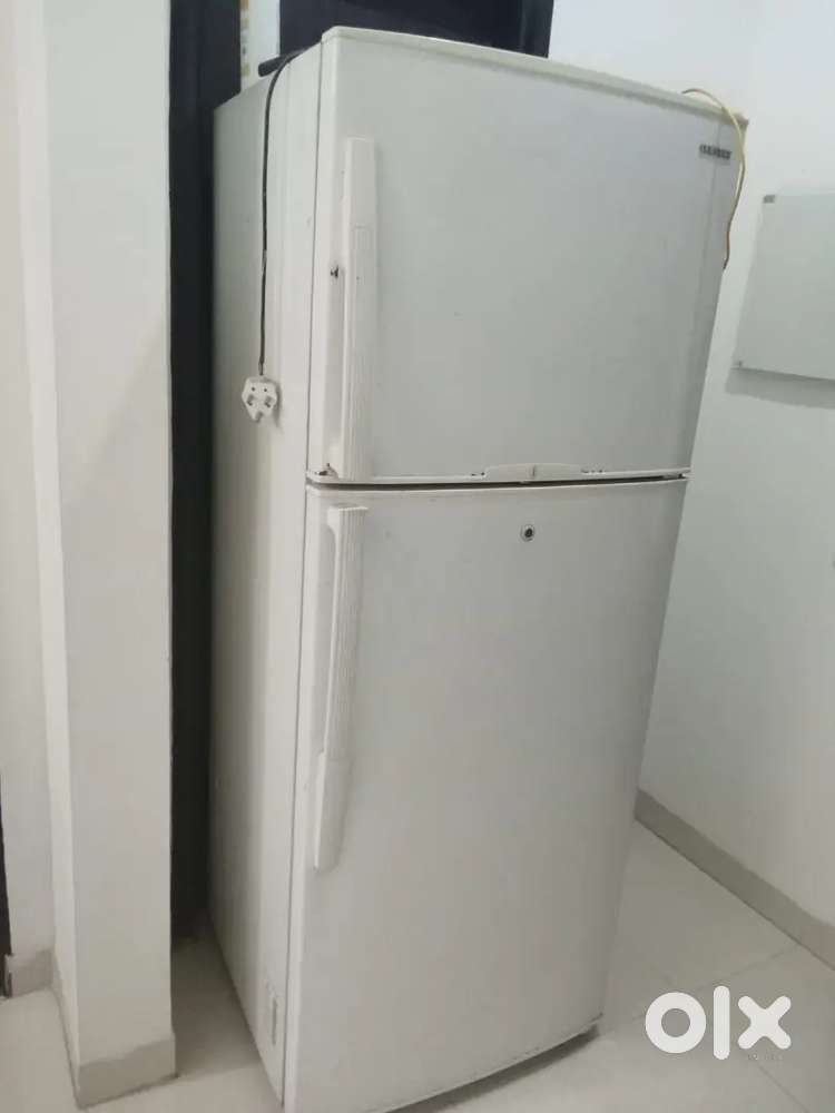 Sumsung 400 L Double Door Refrigerator -Good Condition