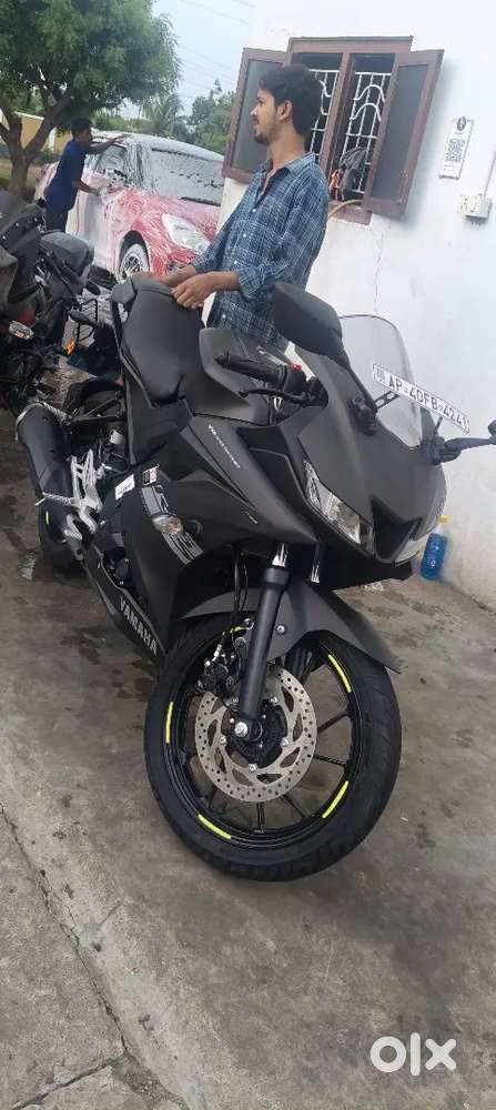 R15 V3 2025 FOR SALE ONLY FEW KMS DRIVEN