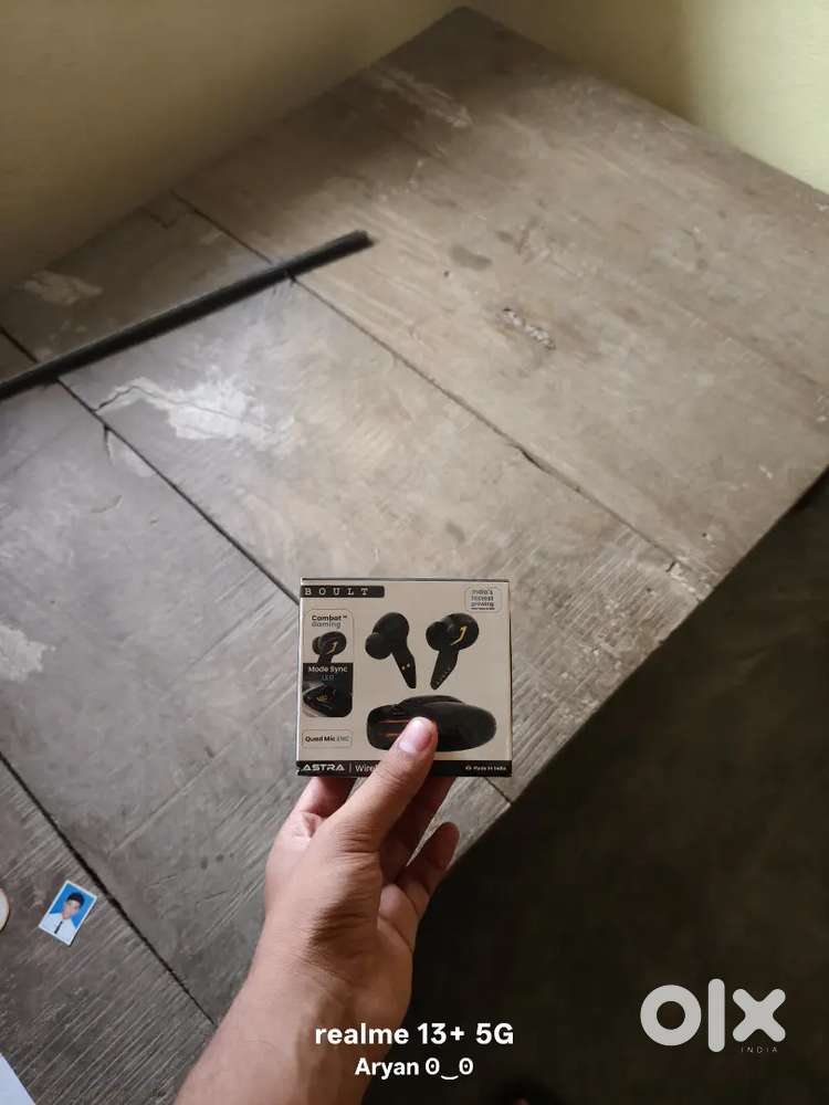 Boult Astra Earbuds