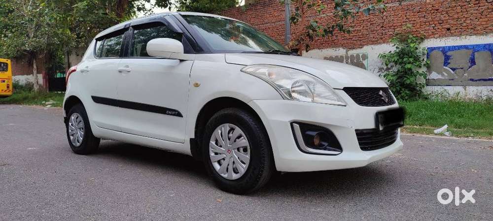 Maruti Suzuki Swift LXI Optional-O, 2017, Petrol