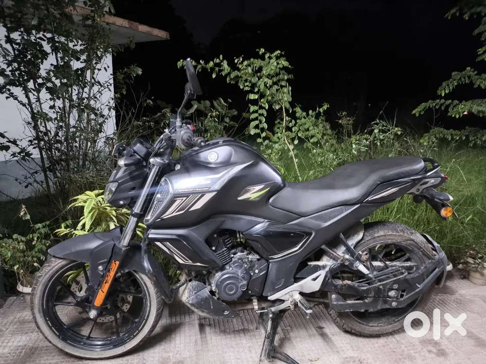 YAMAHA FZS BS6 ABS MODEL Very Good Condition