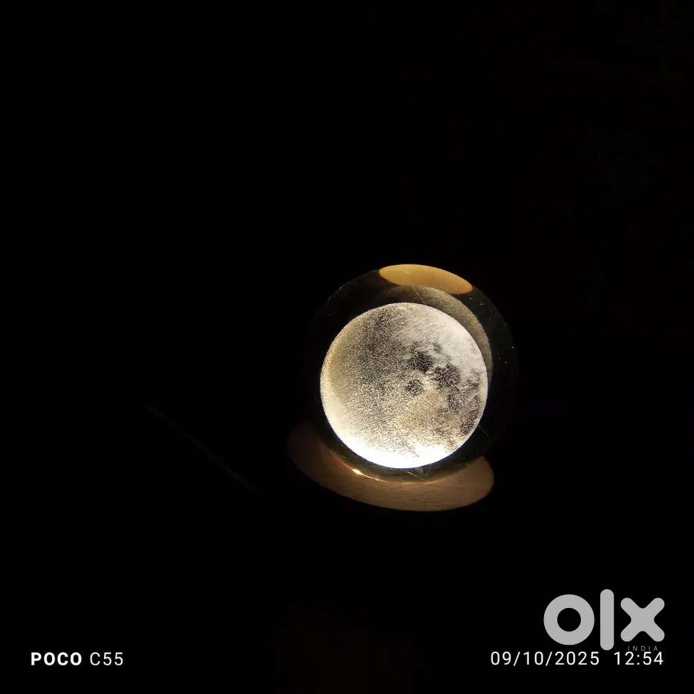 First hand moon lamp only in 500