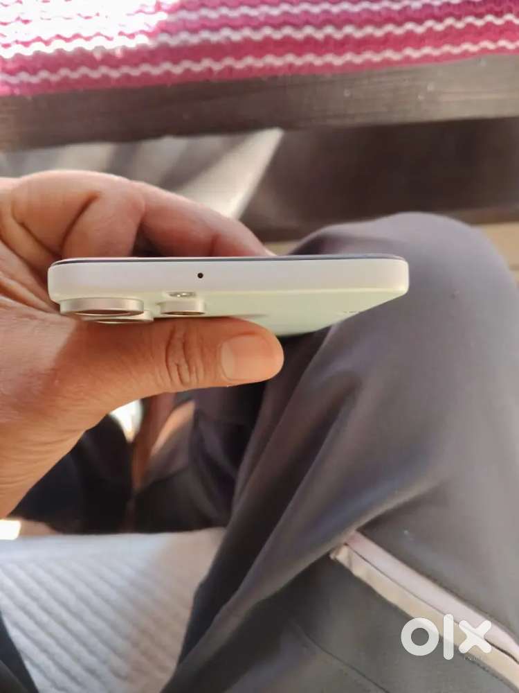 2 month old no scratches new phone