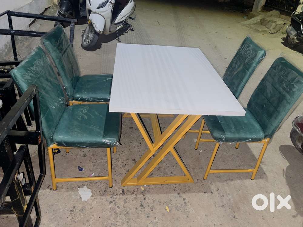 Hotel table and chairs
