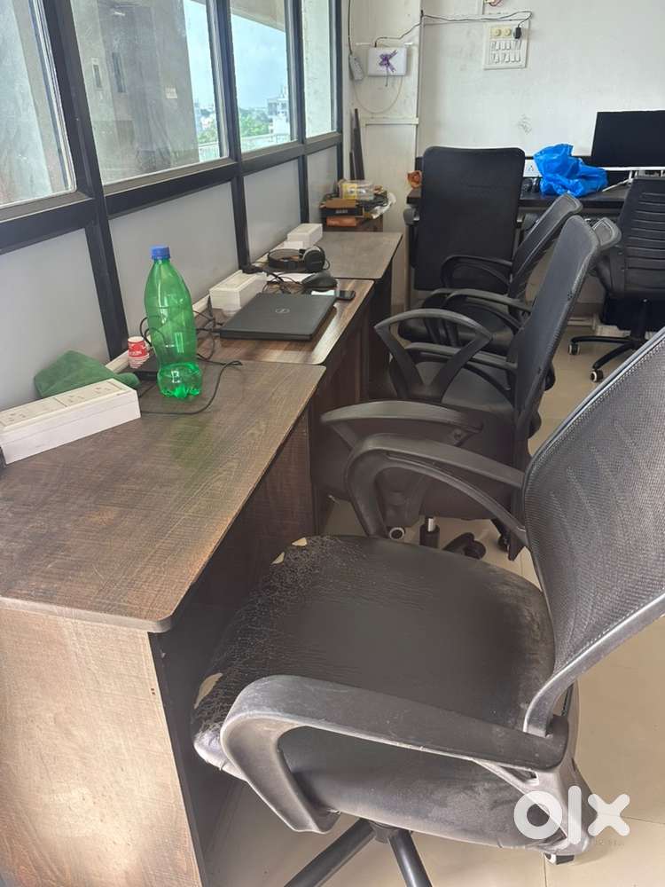 Tables & Chairs for sale - Bulk Available  Great condition