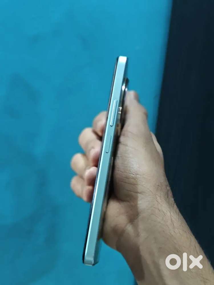 Poco c61 6 128 GB 15 months old