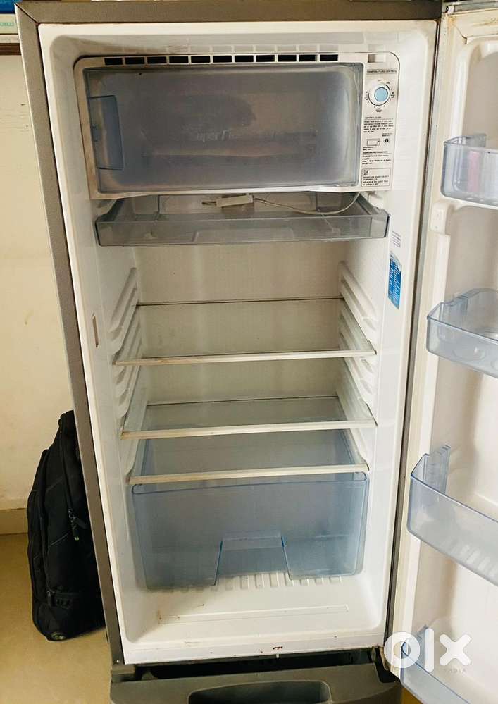 6 years old refrigerator