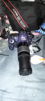 Canon D5 make iii zoomlens 75=300mm