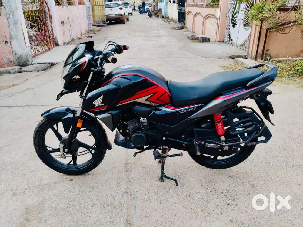 HONDA SP SHINE BS6 
2022  MODEL 
1ST OWNER
Run.21000km 
PRICE