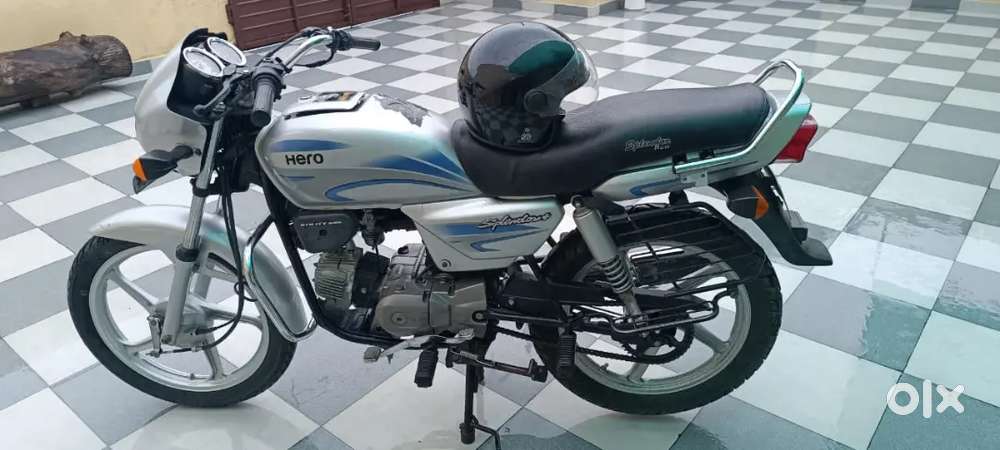 Splendor bike showroom condition