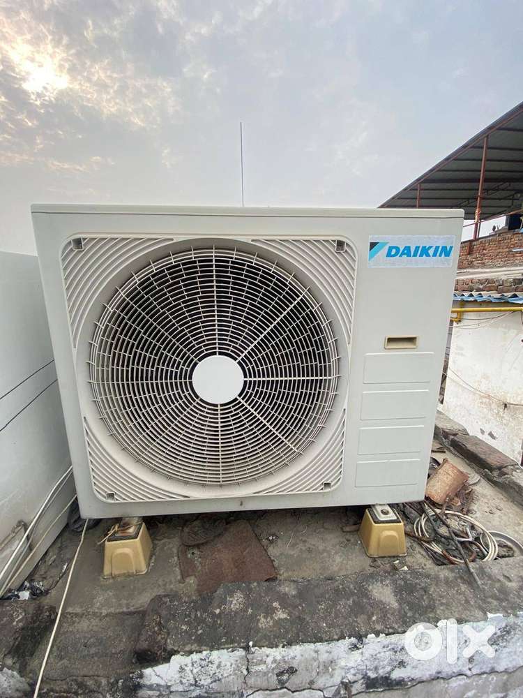 CASH ON THE SPOT-OLD AC BUYER,VRV/VRF BUYER/DEALER/SELLER  WE BUY ALL