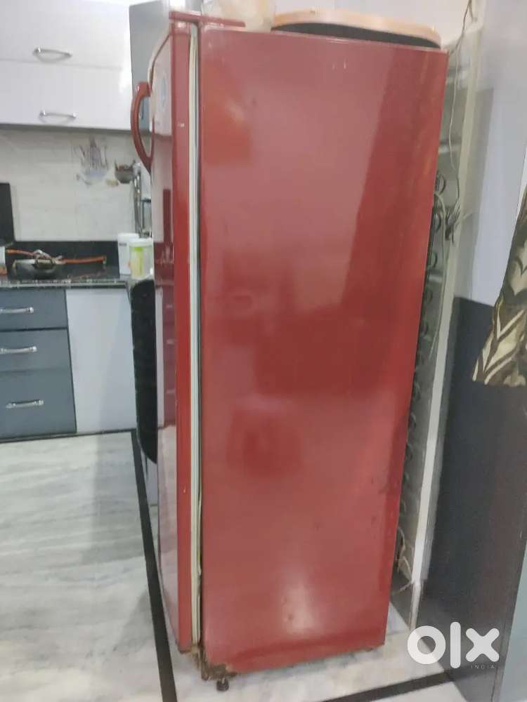 Whirlpool singel door fridge 265 ltr