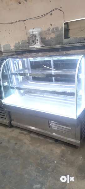 Restaurant used itam available