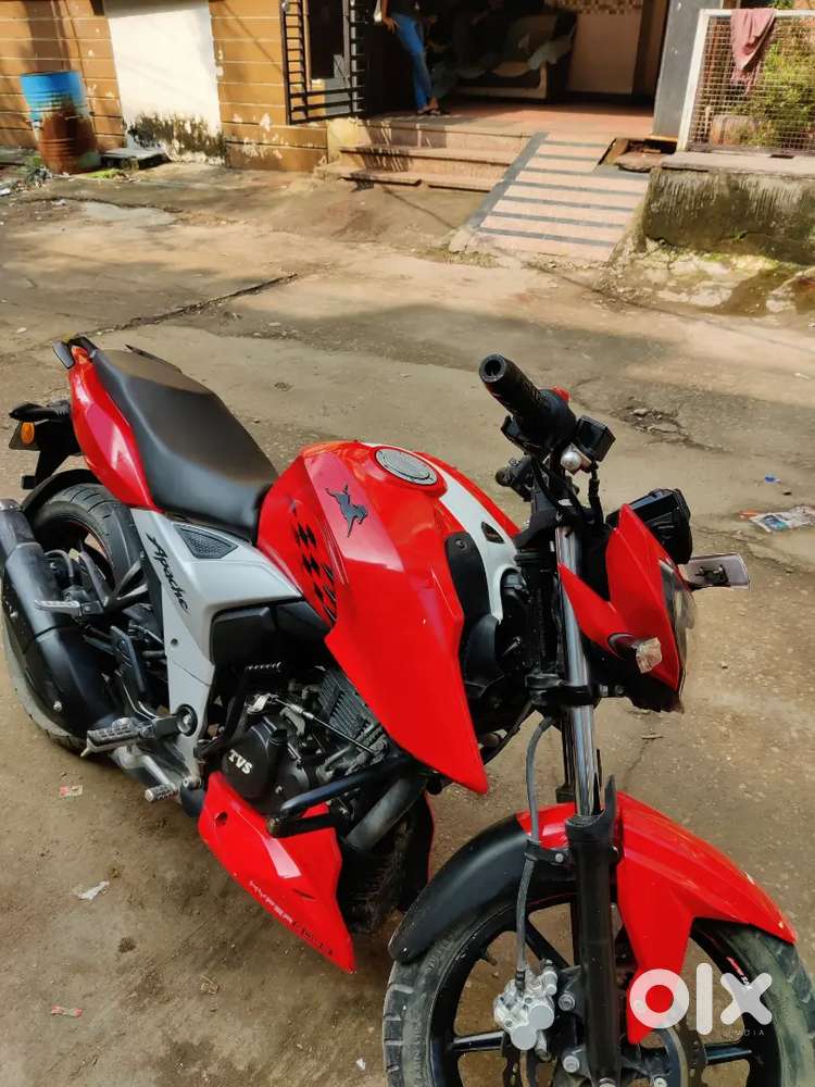 Apachee rtr 160 4v fresh bike