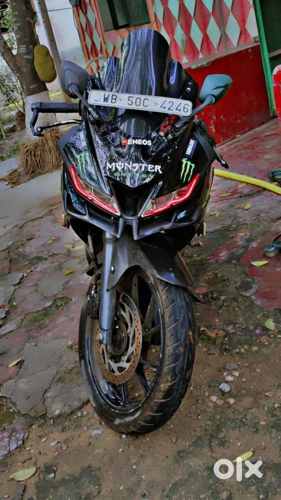 R15 v3 monstar edition (limited) 45+ milage / full maintained bike