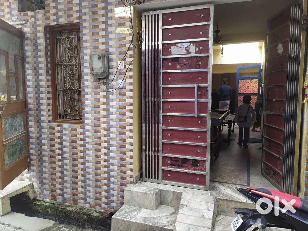 Do haoush hai isliye beach rahe hai