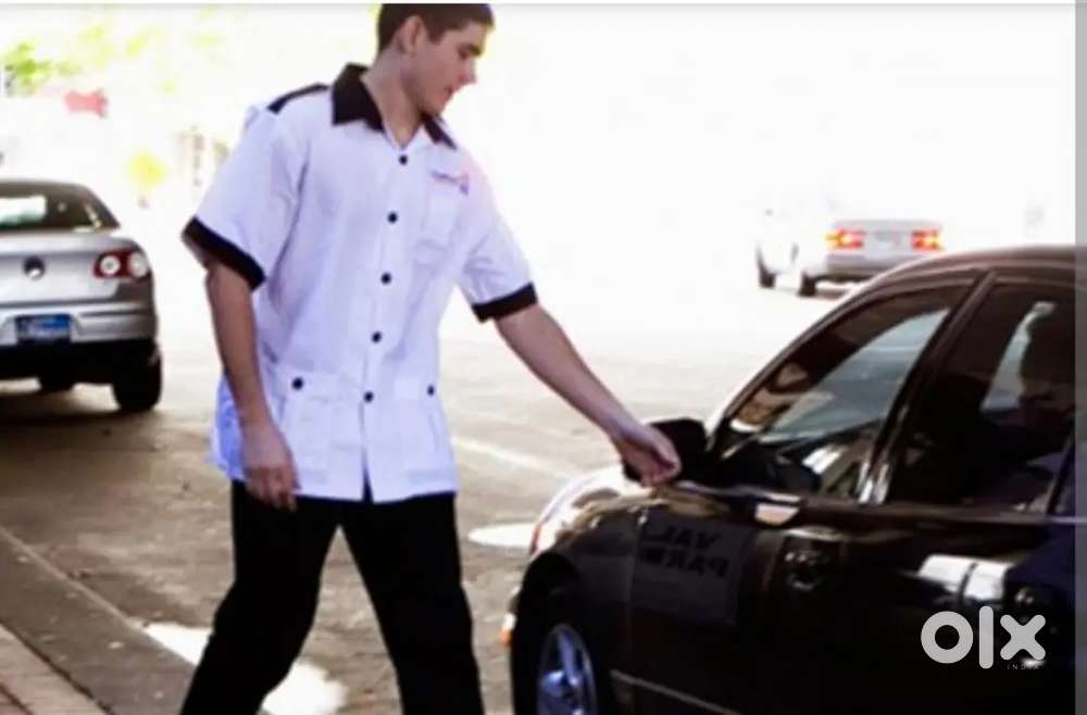 Drivers for Vallet Parking @ 5 Star Hotel