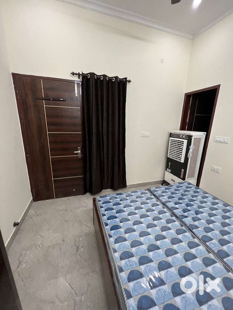 Pg near chandigarh university Gharuan