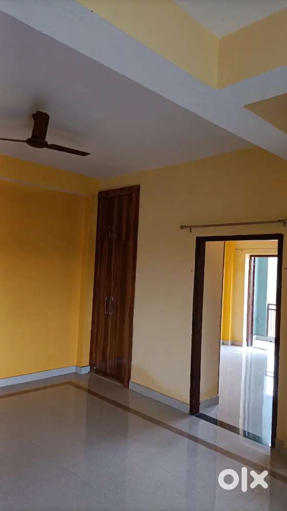 Family/ student  flat @4700 & Student lodge @1500/Room on rent in h