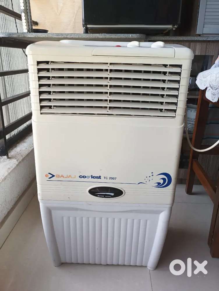 Bajaj cooler 37 litres very good condition