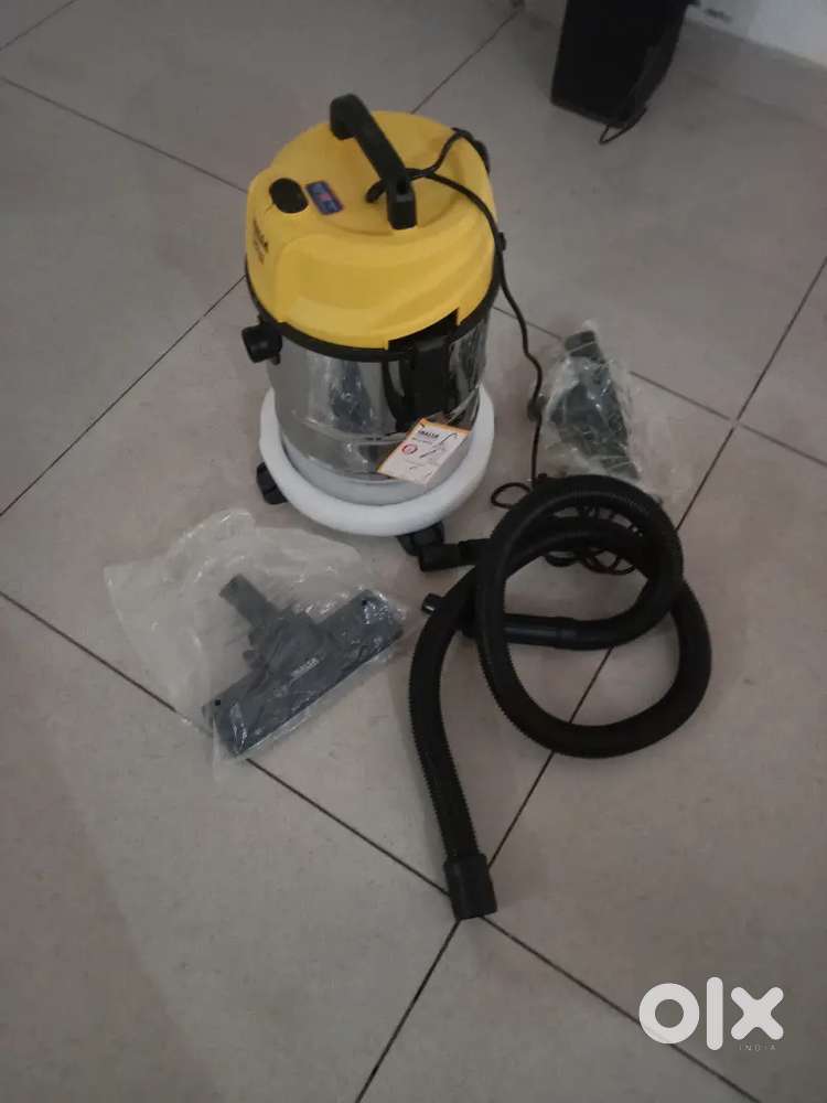 Brand new Vaccum cleaner .Wet and dry .