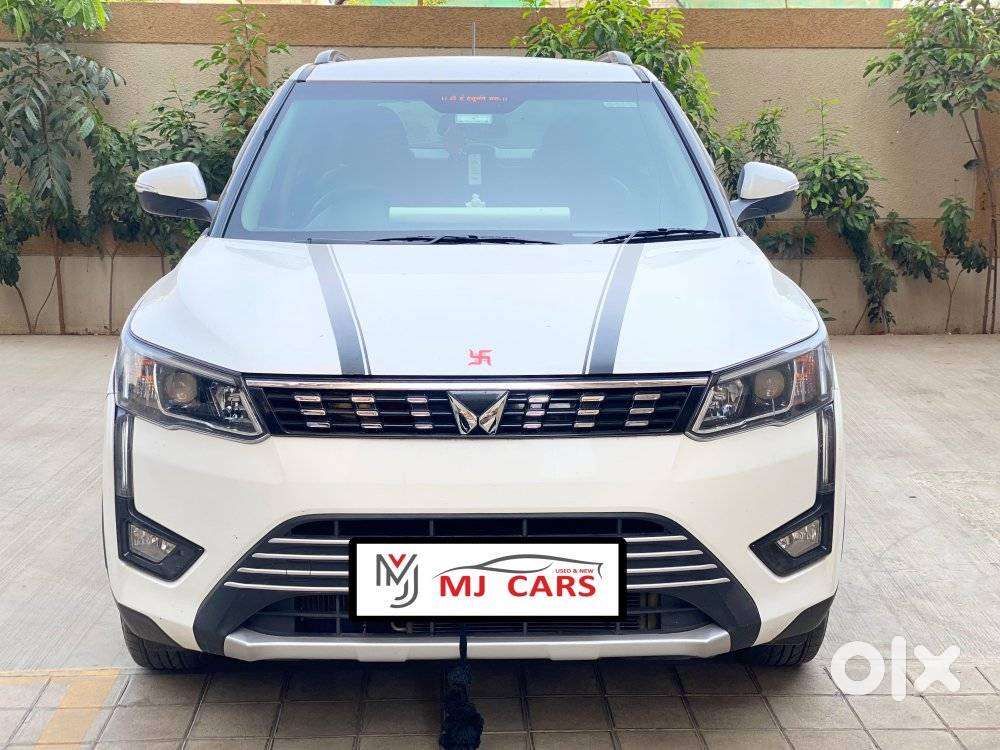 Mahindra XUV300 W8 Diesel, 2023, Diesel