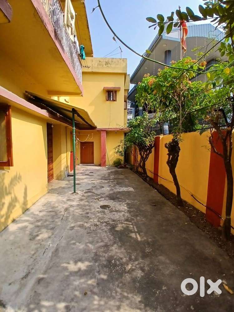 4 bhk house for rent in bariatu