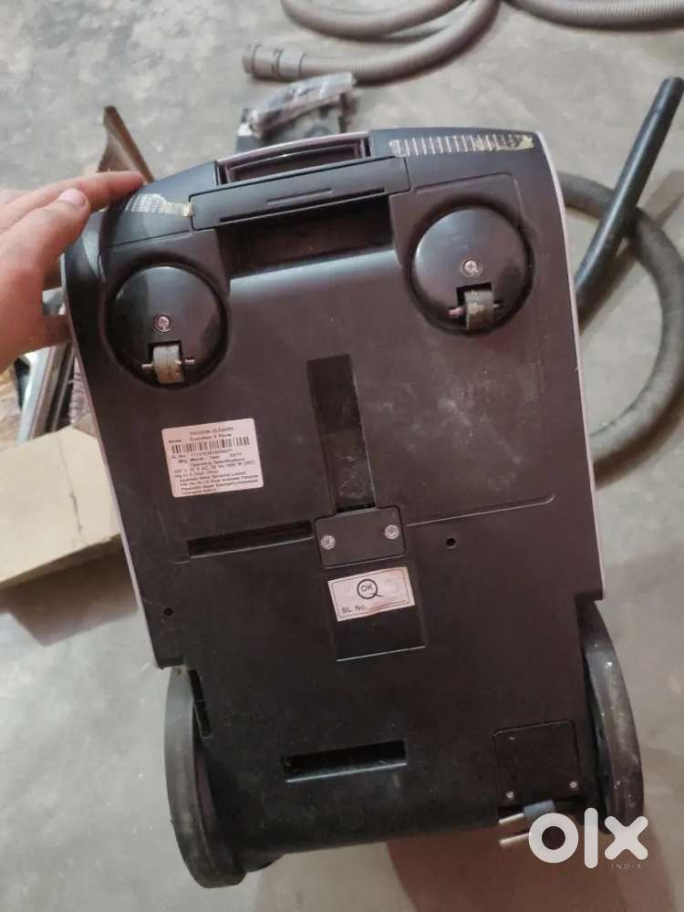 Vacuum cleaner by eureka forbes