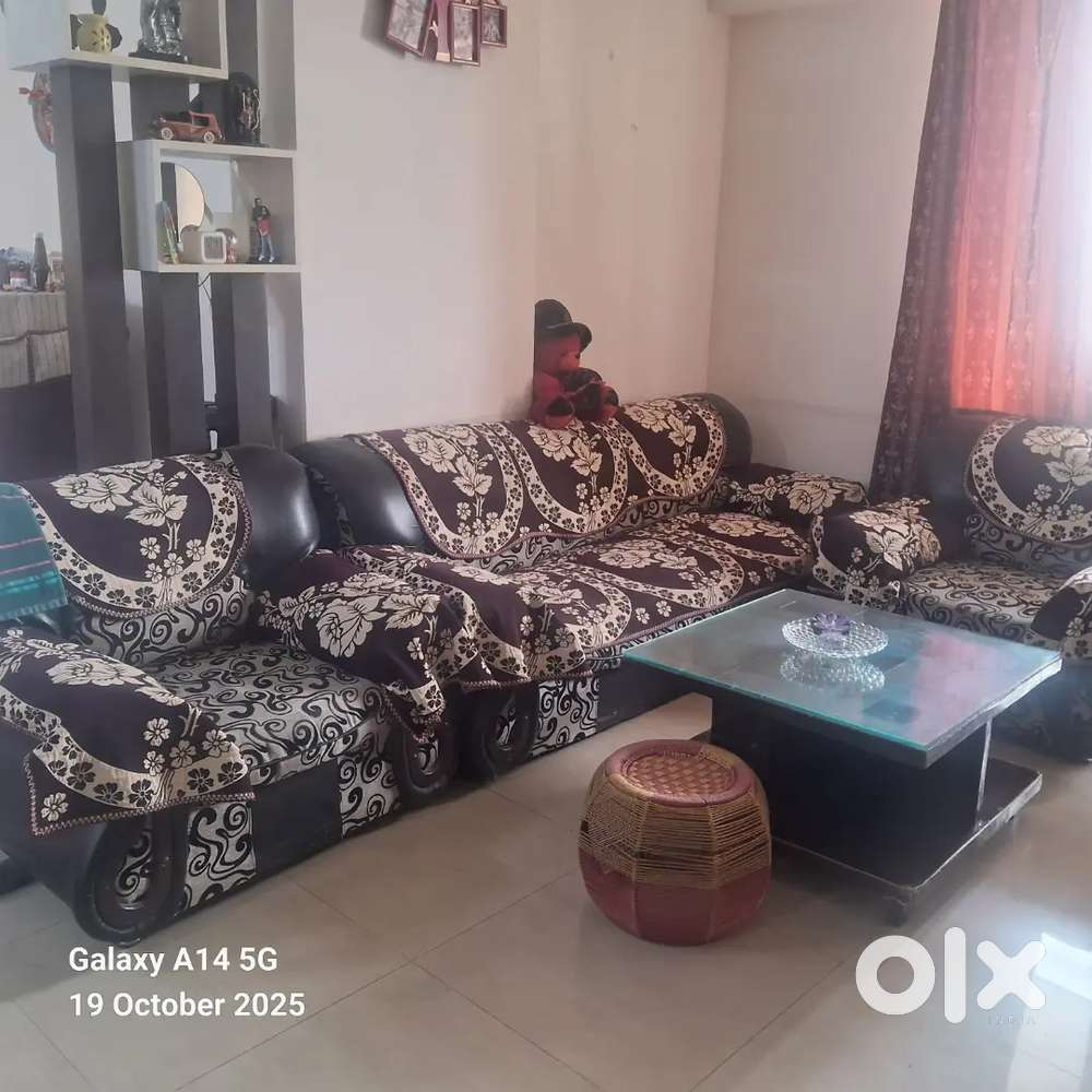 Old Sofa set with centre table