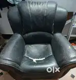 2 leather sofa chair for just 2000