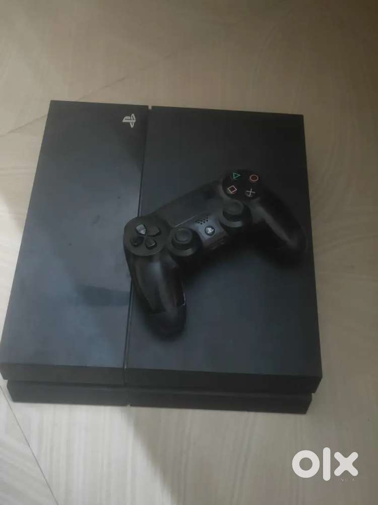 SONY PLAY STATION 4 PS4