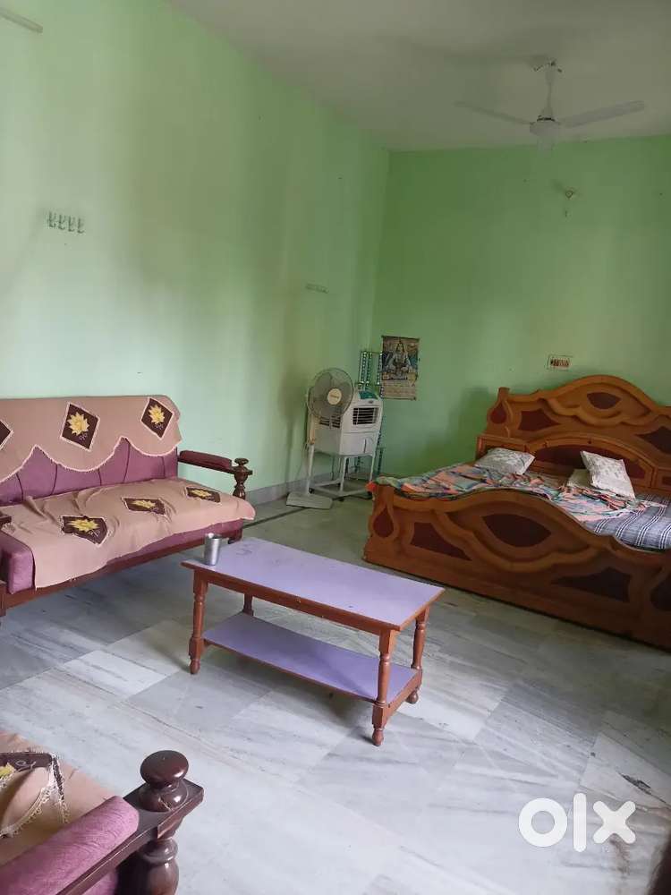 Room on rent for students two persons