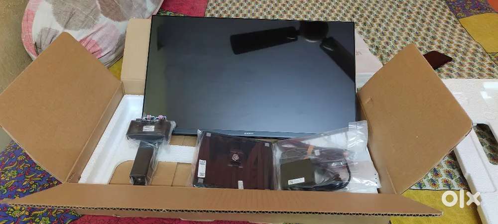 Samsung 24'' S3 FHD Monitor 100Hz  Brand New Sealed Warranty&Invoice.