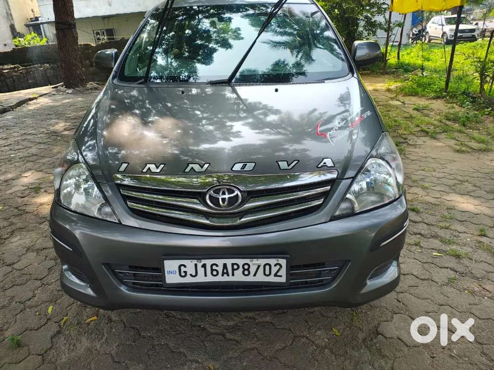 Toyota Innova 2010 Diesel 199000 Km Driven