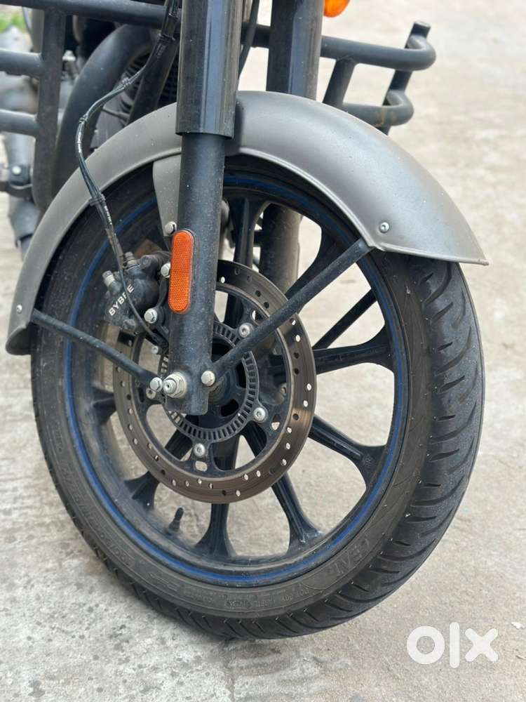 Classic 350 bs6 less driven only 7000km