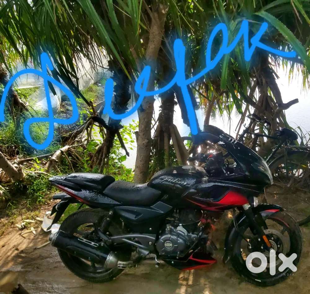 Pulsar 220 No scratches, showroom condition