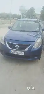 Nissan Sunny 2012