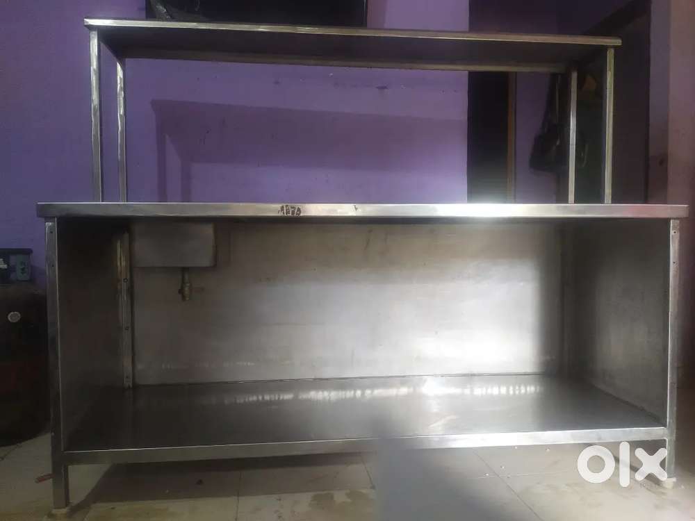 Food hotel stand