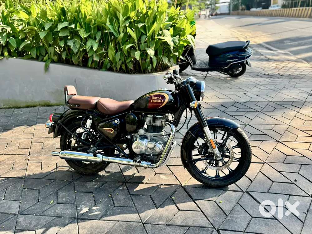 Royal Enfield ( Classic Rebon 350 )