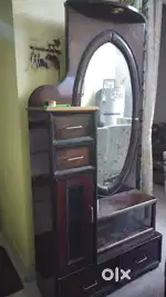 Wooden dressing table for sale