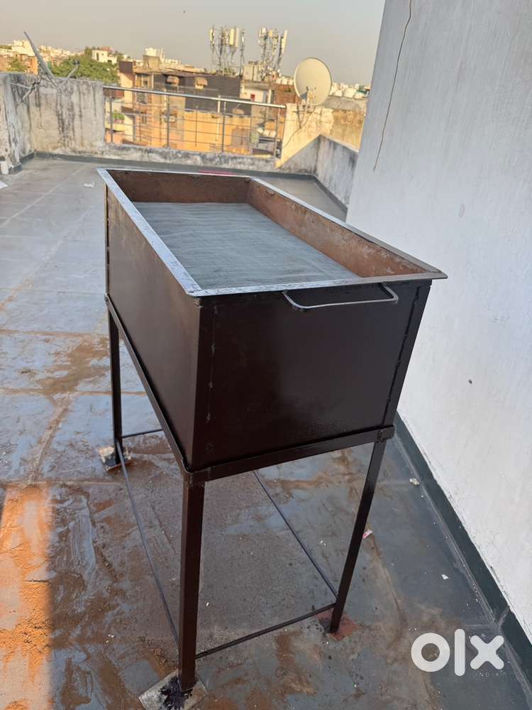 Selling tandoori bhati with stand