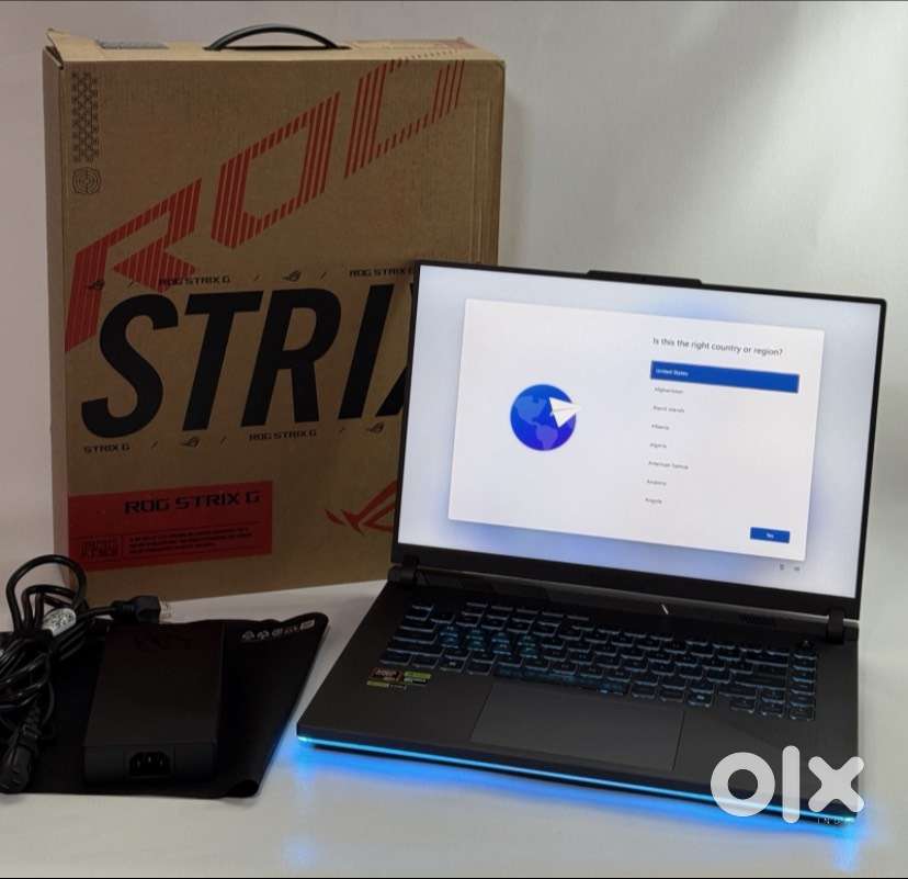 ASUS ROG Strix Gaming Laptop G16 16 AMD Ryzen 9 8940HX 32GB 1TB RTX 5