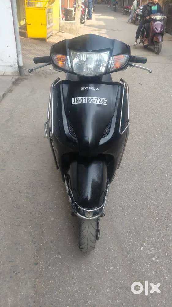 Honda Activa 2014 model mint condition single handed