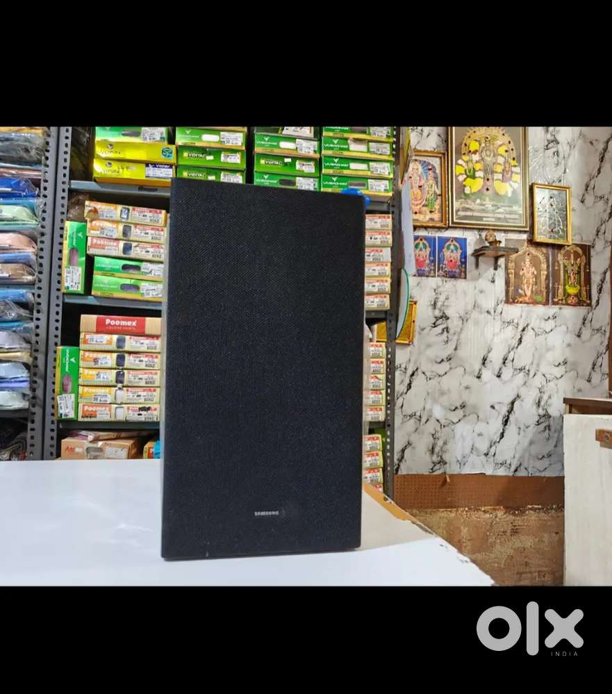 SUMSUNG SOUNDBAR HOME THEATRE  5.1 channel watts (400)