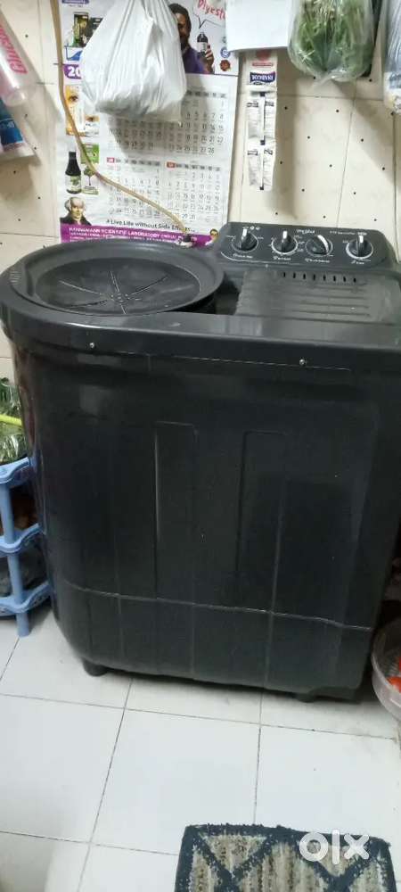 Whirlpool washing machine 7.2 kg, semi automatic