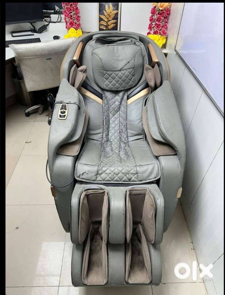 AGARO MASAAGE CHAIR