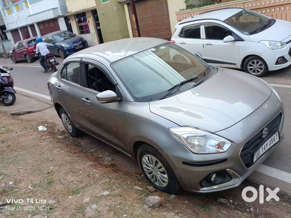 Maruti Suzuki Swift Dzire 1.3 VXI, 2021, Petrol