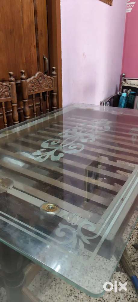 Dining table is pure tik wood 6 seater