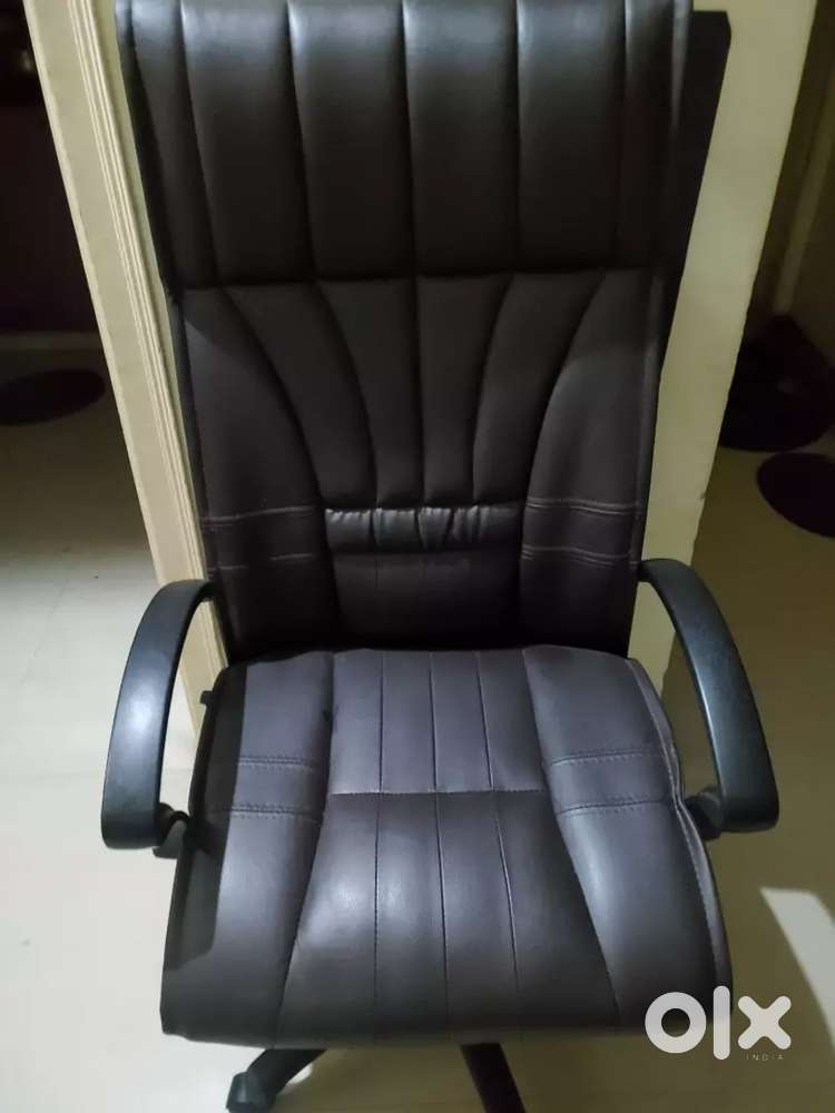 Executive chair