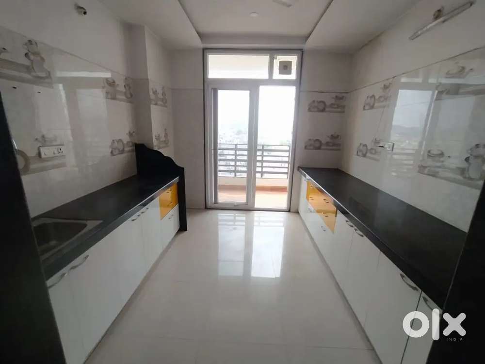 3 Bhk Semi Furnished Flat for rent Hiran Magri Sector No. 3, Udaipur